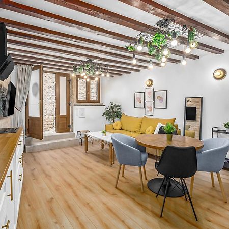 La Bestia Deluxe Studio Apartment Ровинь Экстерьер фото